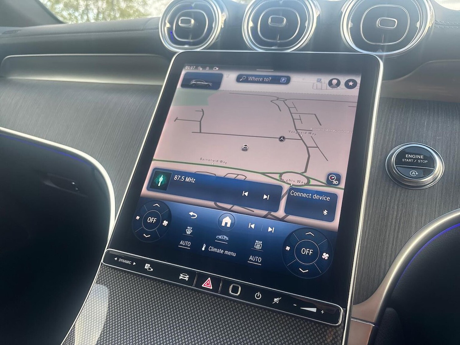 Used Mercedes-Benz GLC 2023 for sale - 76392454: Photo 11