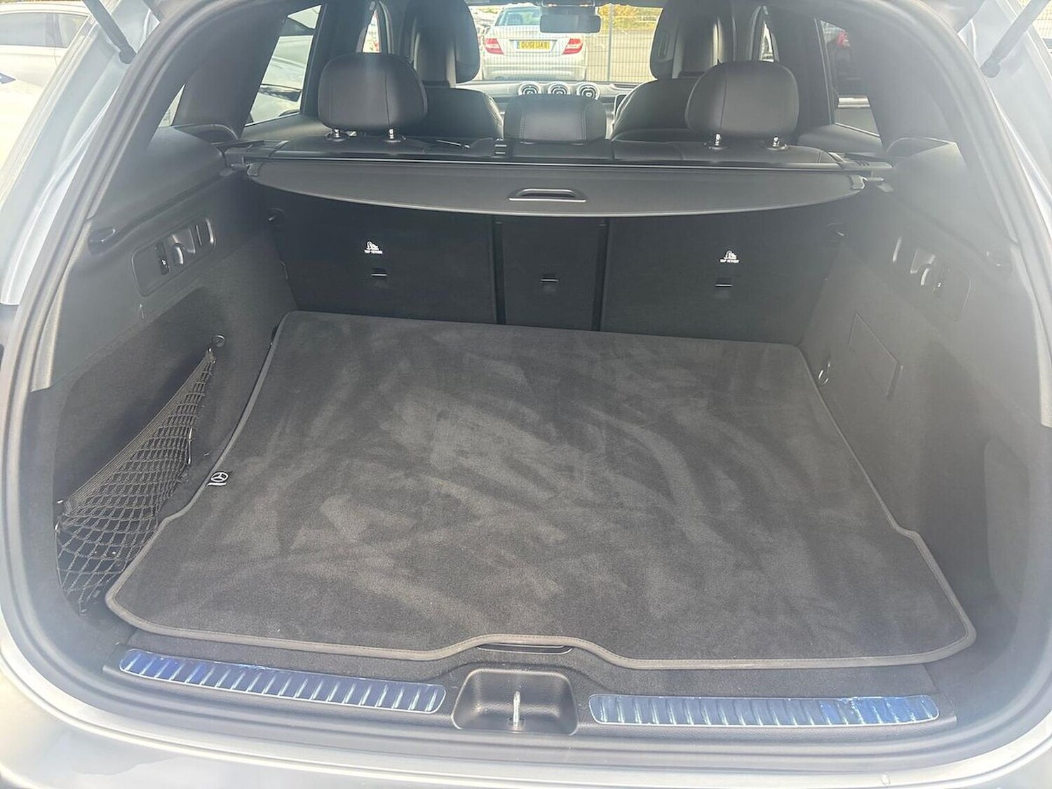 Used Mercedes-Benz GLC 2023 for sale - 76392454: Photo 17