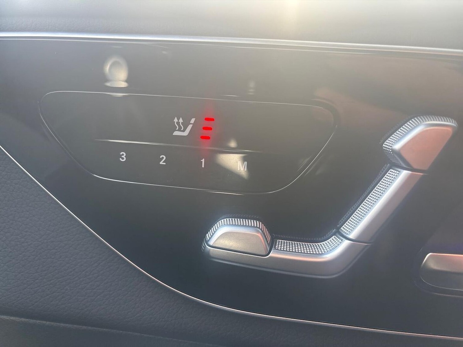 Used Mercedes-Benz GLC 2023 for sale - 76392454: Photo 30