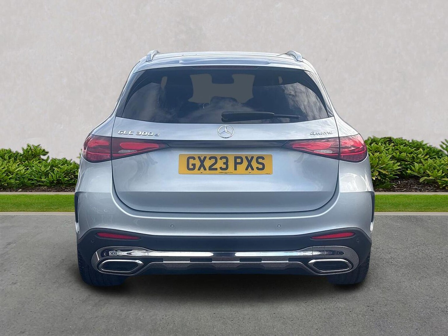 Used Mercedes-Benz GLC 2023 for sale - 76392454: Photo 4