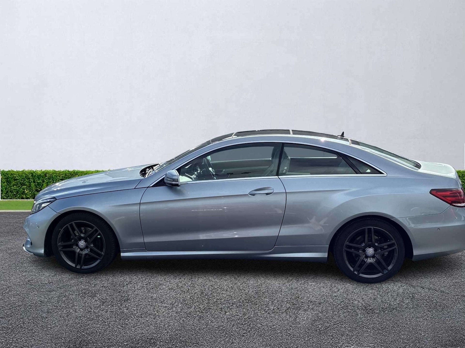 Used Mercedes-Benz E Class 2015 for sale - 78196335: Photo 19