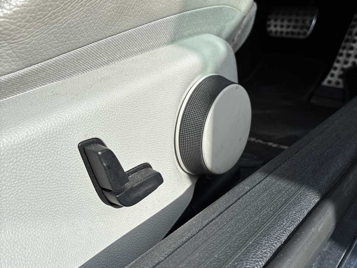 Used Mercedes-Benz E Class 2015 for sale - 78196335: Photo 29