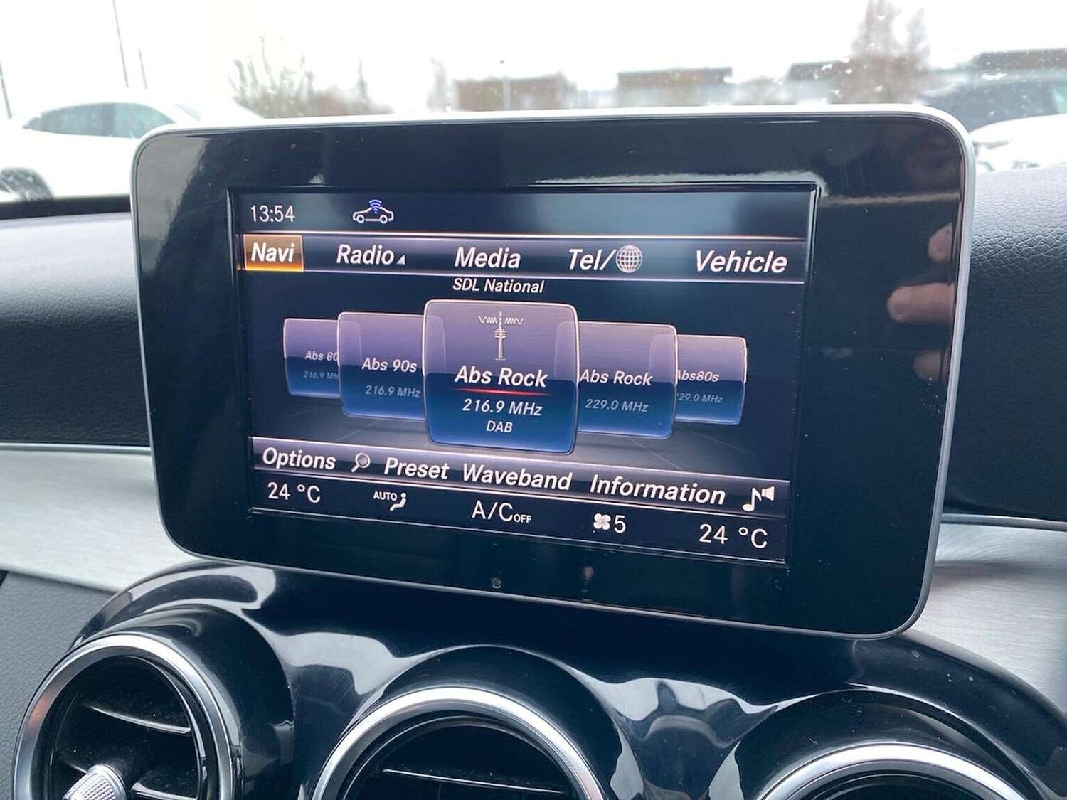 Used Mercedes-Benz C Class 2018 for sale - 77759398: Photo 11