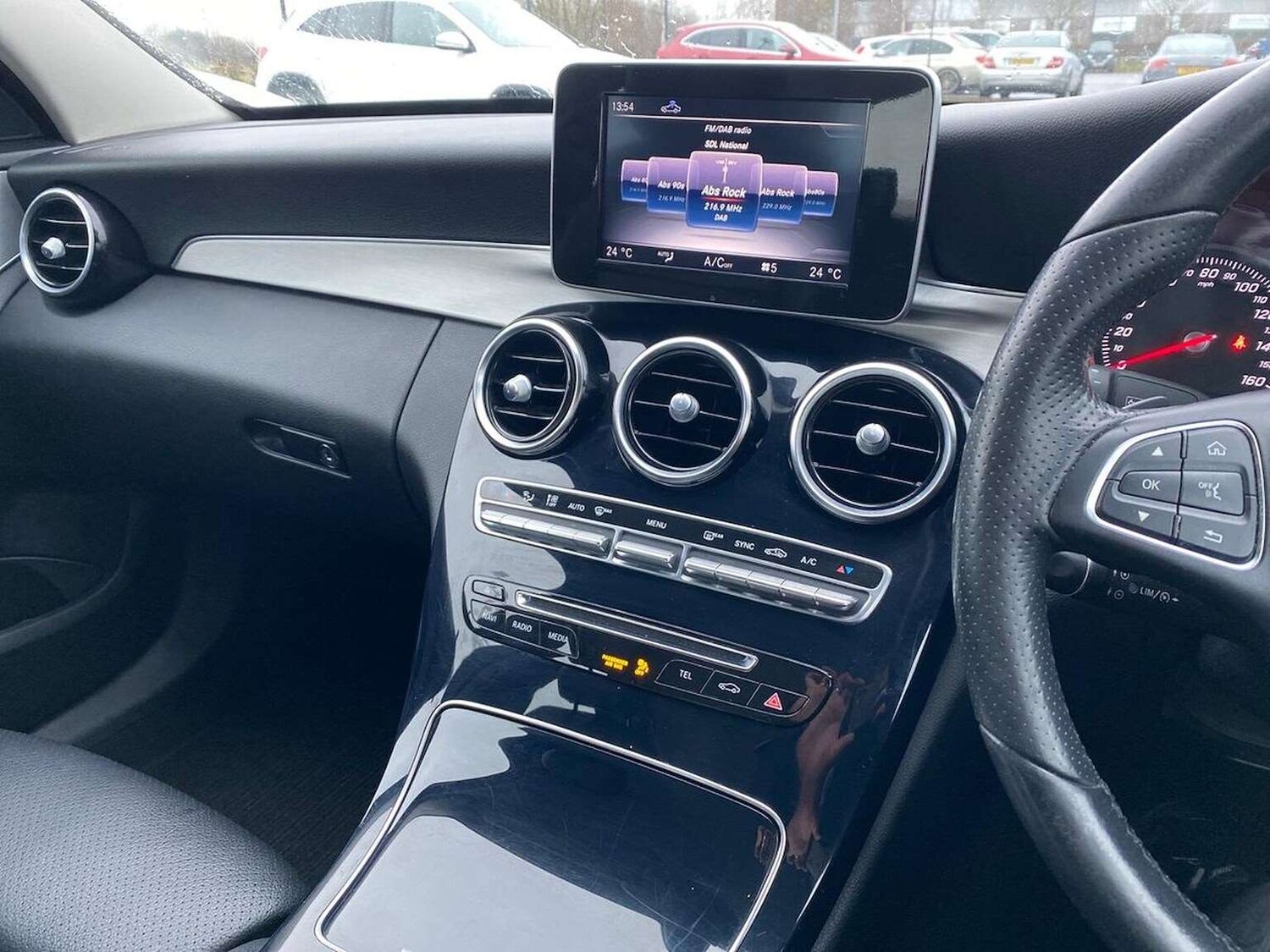 Used Mercedes-Benz C Class 2018 for sale - 77759398: Photo 13