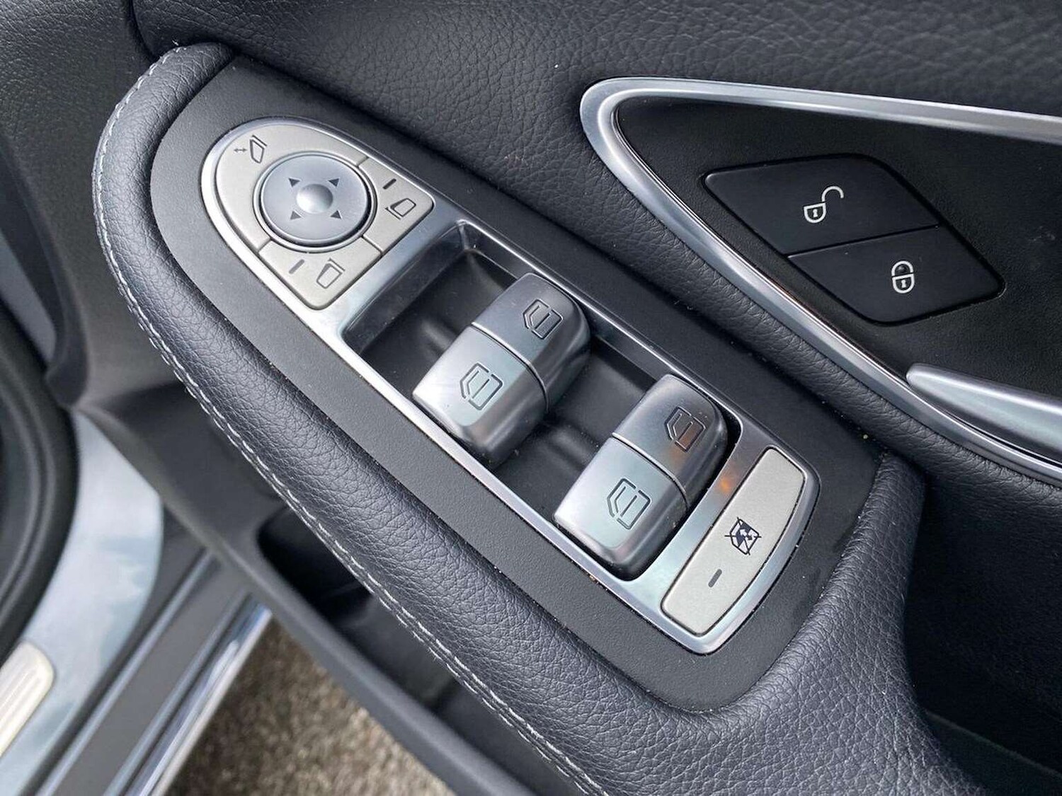 Used Mercedes-Benz C Class 2018 for sale - 77759398: Photo 21