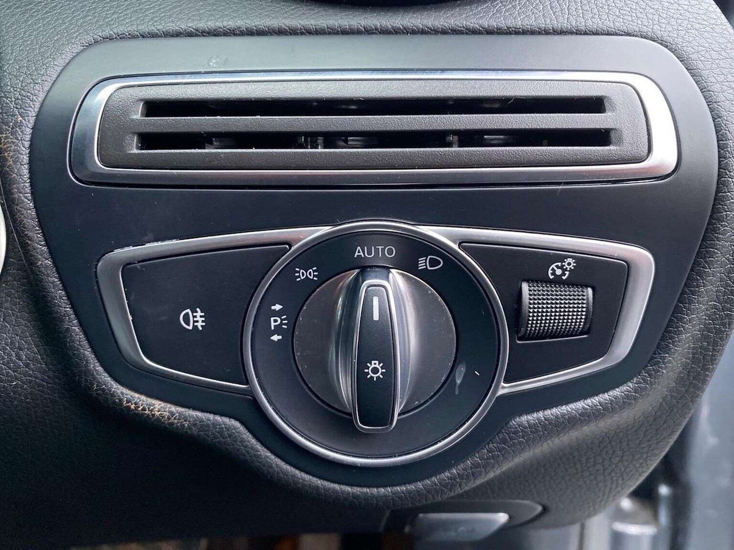 Used Mercedes-Benz C Class 2018 for sale - 77759398: Photo 22