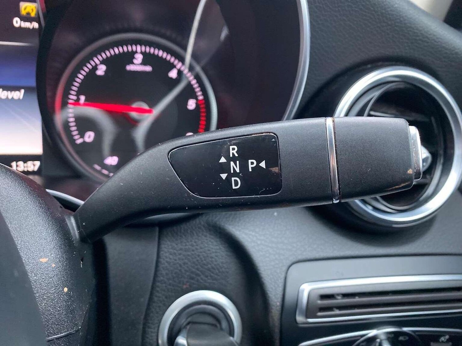 Used Mercedes-Benz C Class 2018 for sale - 77759398: Photo 29