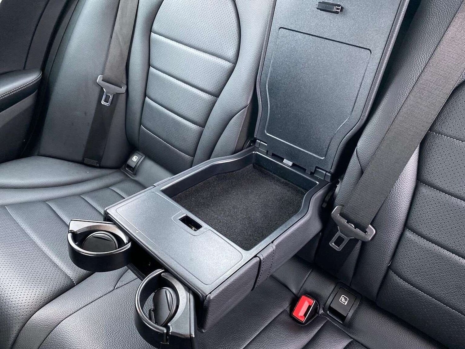 Used Mercedes-Benz C Class 2018 for sale - 77759398: Photo 38