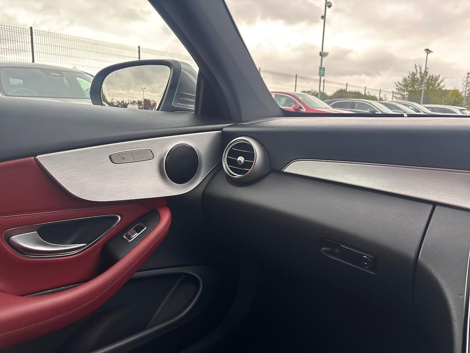 Used Mercedes-Benz C-Class 2018 for sale - 76143014: Photo 31