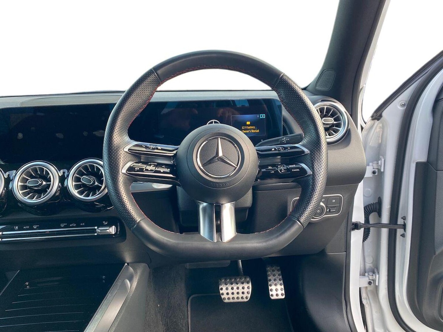 Used Mercedes-Benz GLB 2024 for sale - 76478218: Photo 11