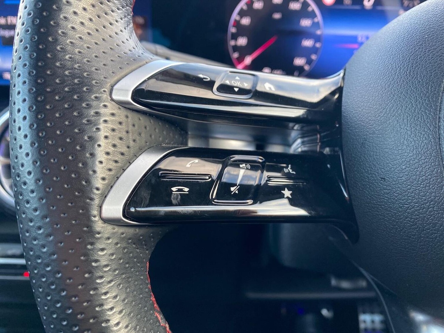 Used Mercedes-Benz GLB 2024 for sale - 76478218: Photo 28