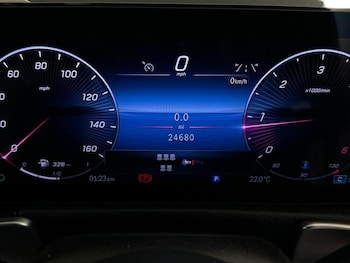 Used Mercedes-Benz GLB 2024 for sale - 76478218: Photo