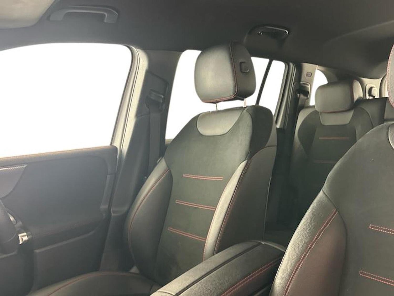 Used Mercedes-Benz GLB 2024 for sale - 76478218: Photo 5