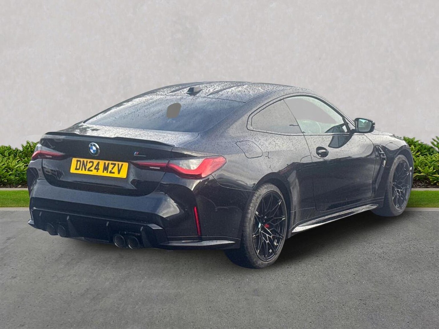 Used BMW M4 2024 for sale - 76369177: Photo 2