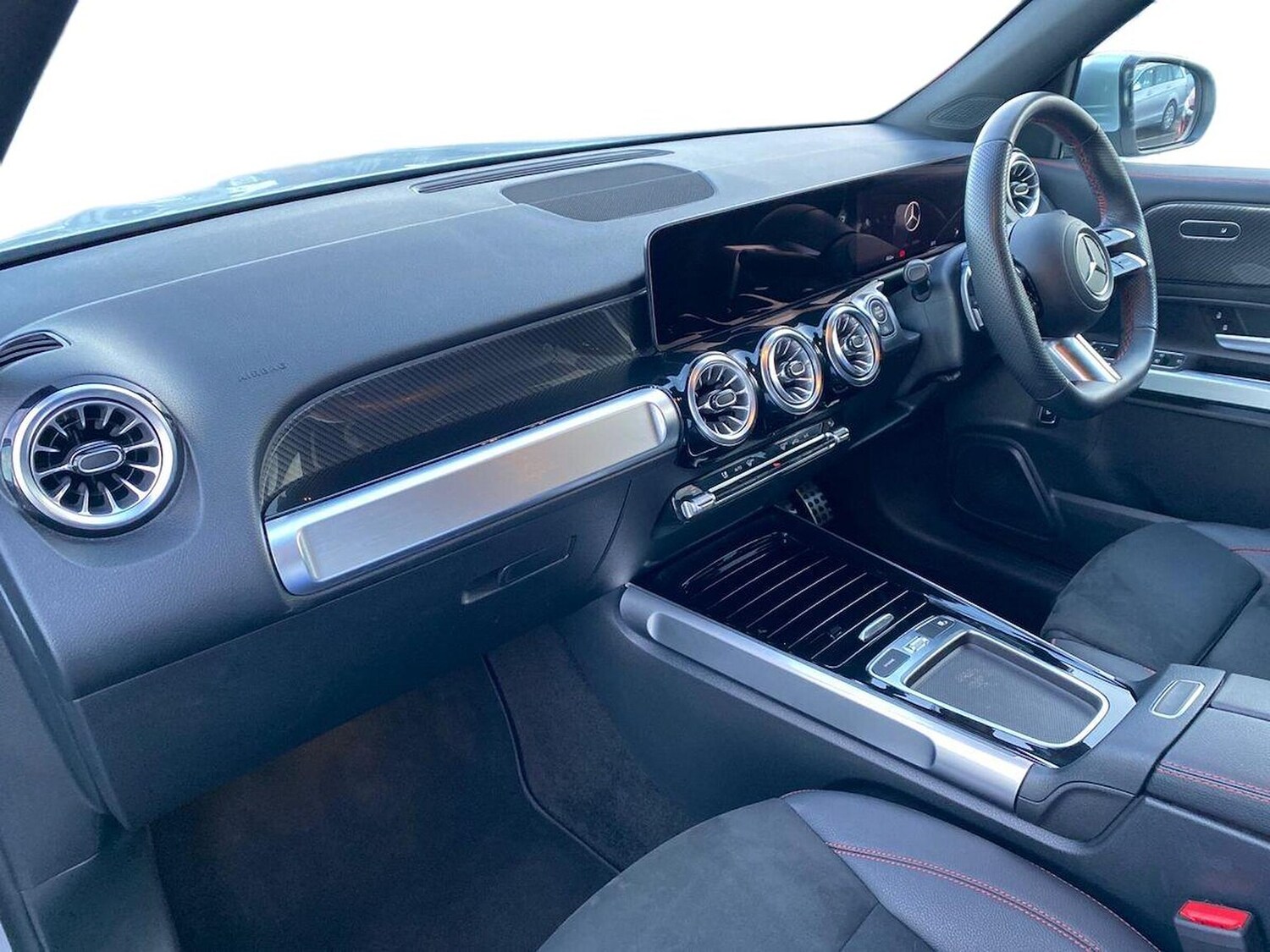 Used Mercedes-Benz GLB 2024 for sale - 76470998: Photo 9