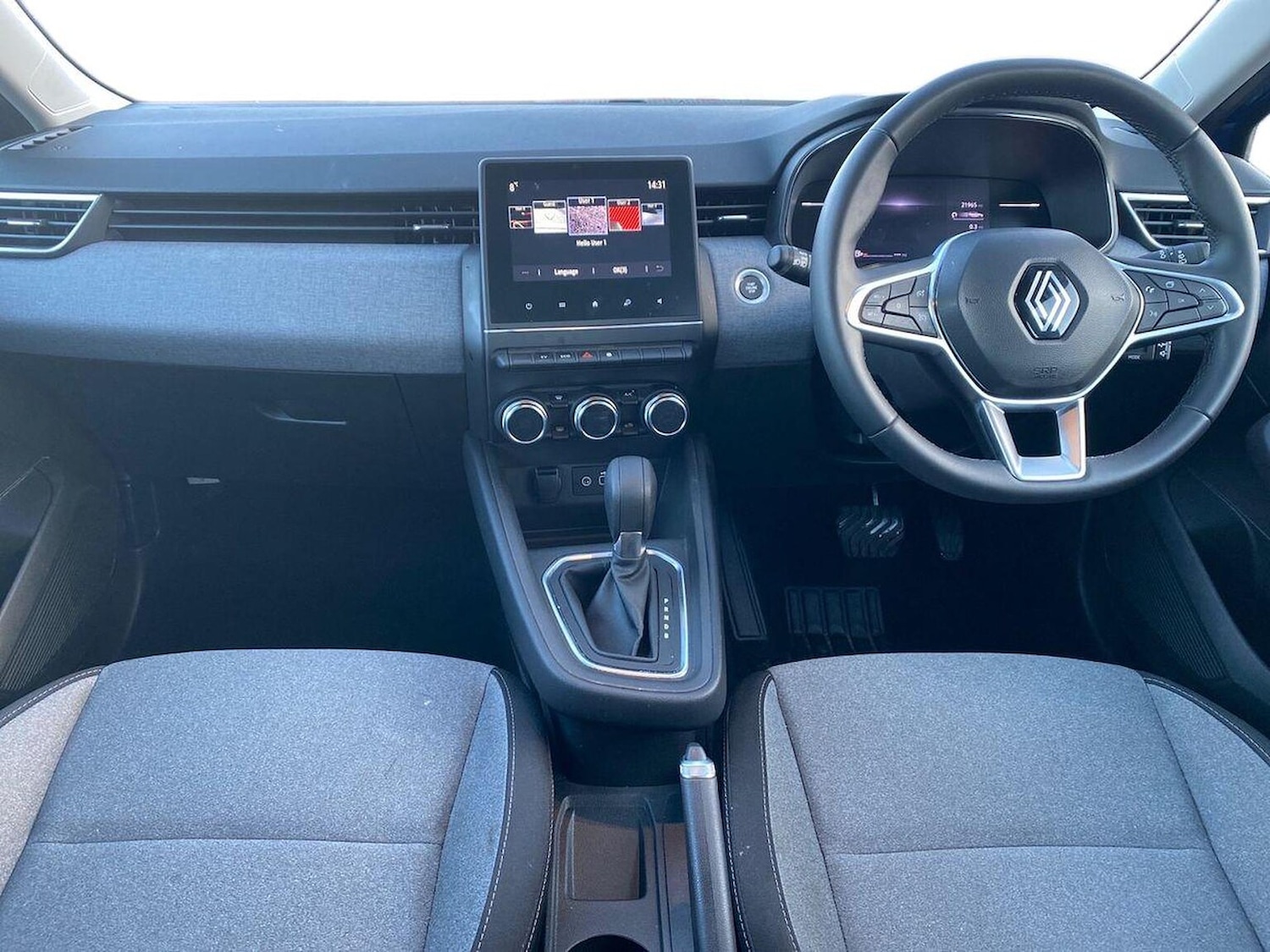 Used Renault Clio 2024 for sale - 77008265: Photo 10