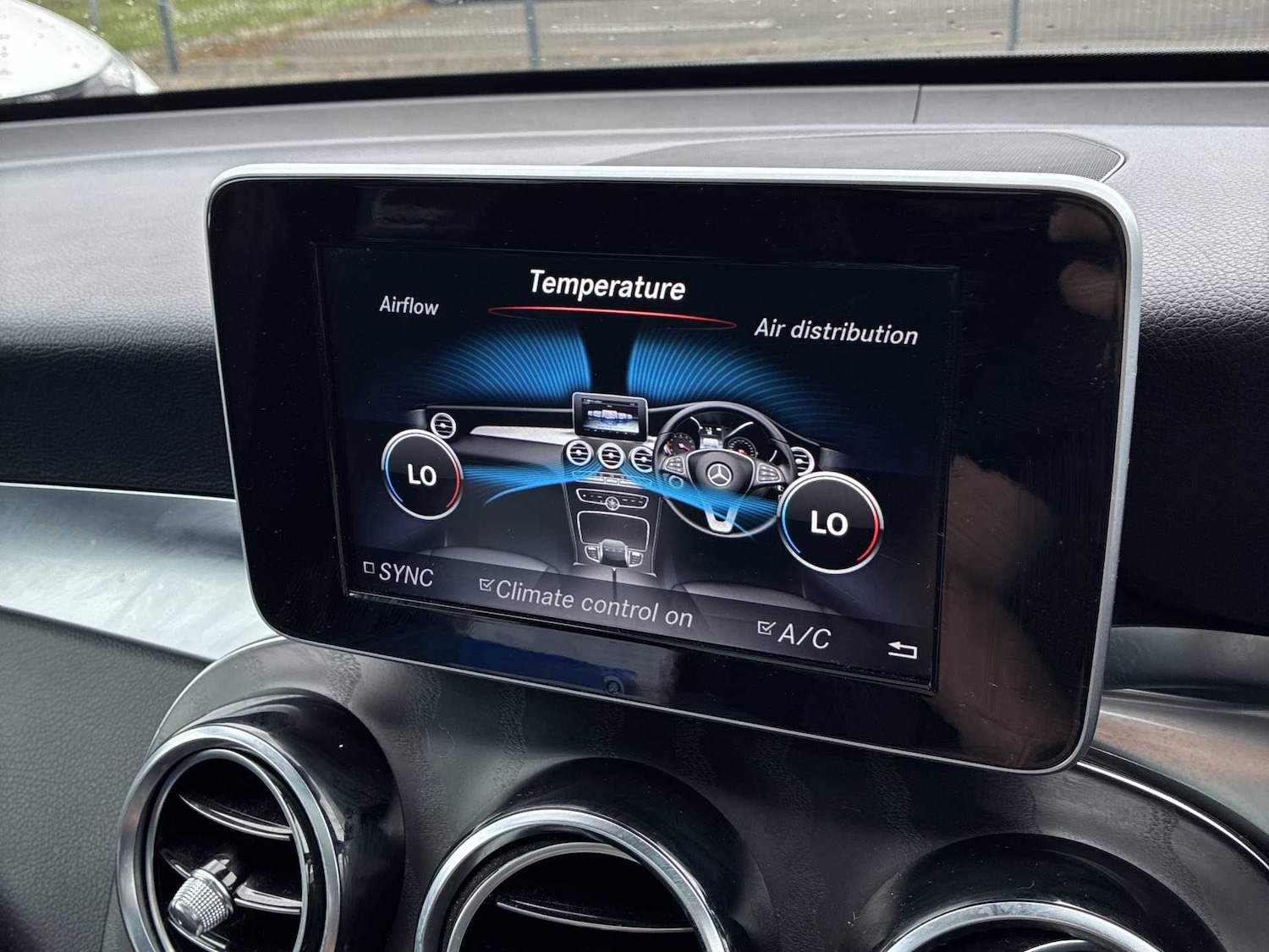 Used Mercedes-Benz GLC 2019 for sale - 78196227: Photo 12