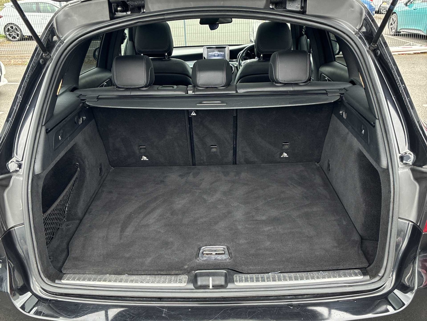 Used Mercedes-Benz GLC 2019 for sale - 78196227: Photo 17