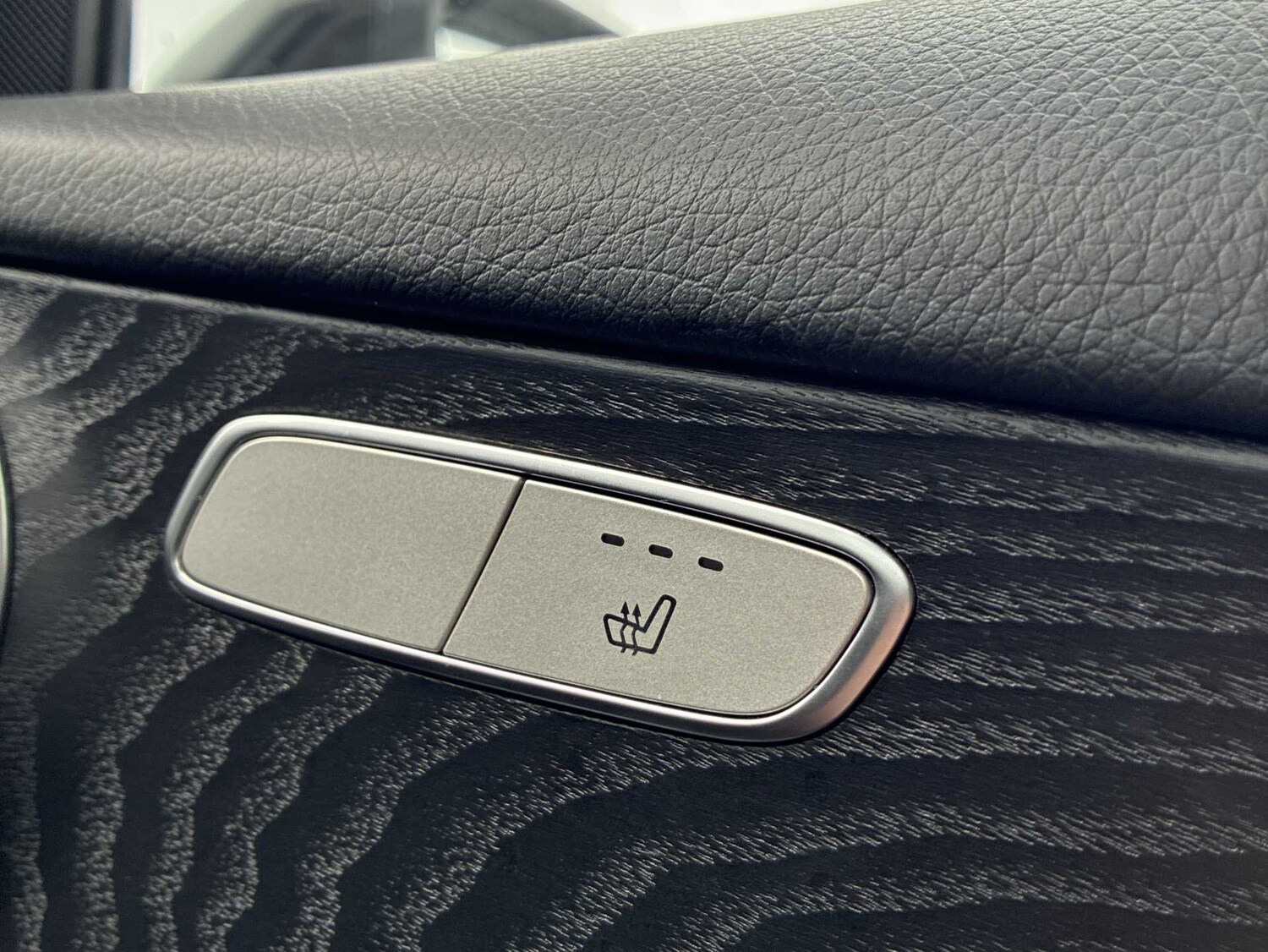 Used Mercedes-Benz GLC 2019 for sale - 78196227: Photo 29