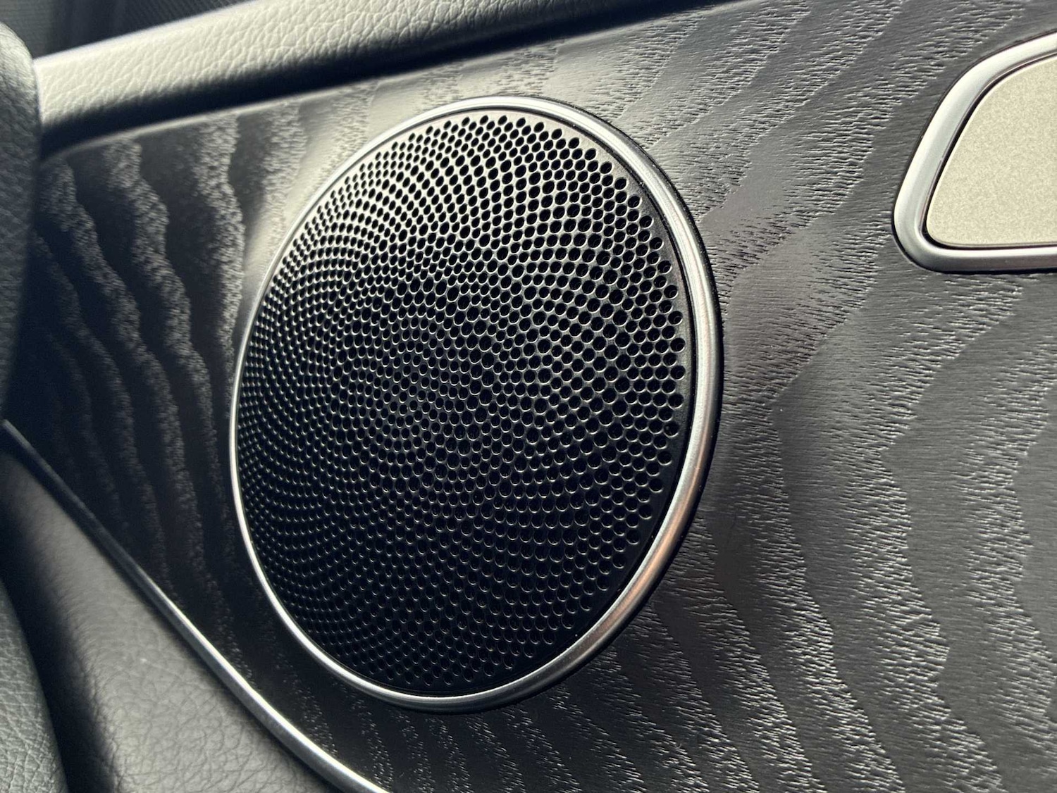 Used Mercedes-Benz GLC 2019 for sale - 78196227: Photo 30