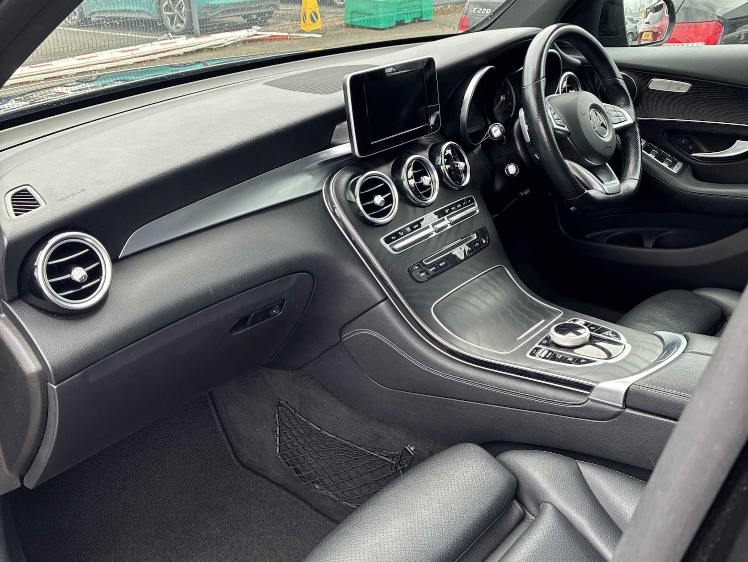 Used Mercedes-Benz GLC 2019 for sale - 78196227: Photo 7