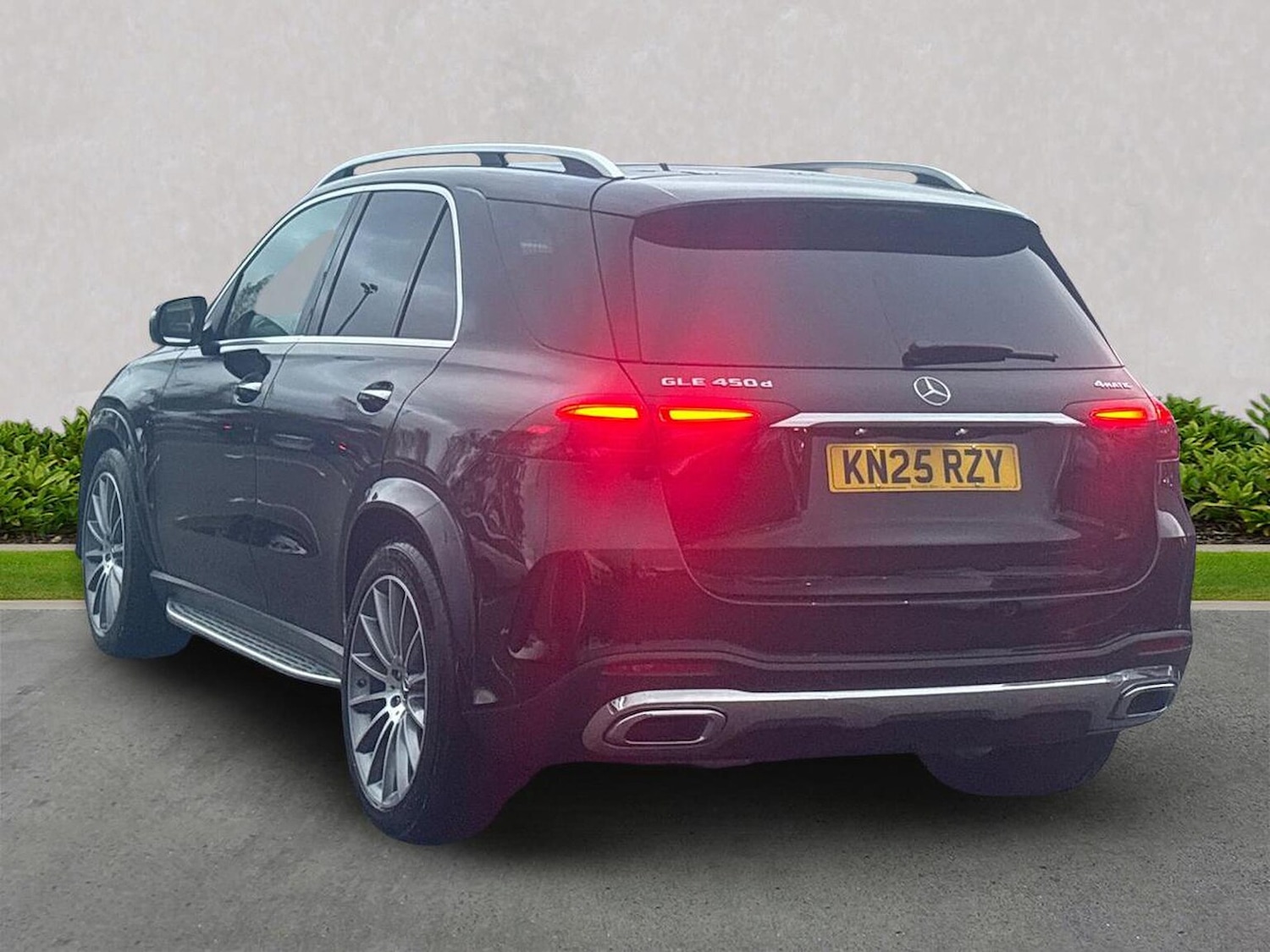 Used Mercedes-Benz GLE 2025 for sale - 76490529: Photo 2