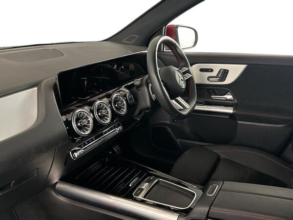 Used Mercedes-Benz GLA 2024 for sale - 76288624: Photo 4