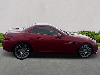 Used Mercedes-Benz SLC 2018 for sale - 76143007: Photo