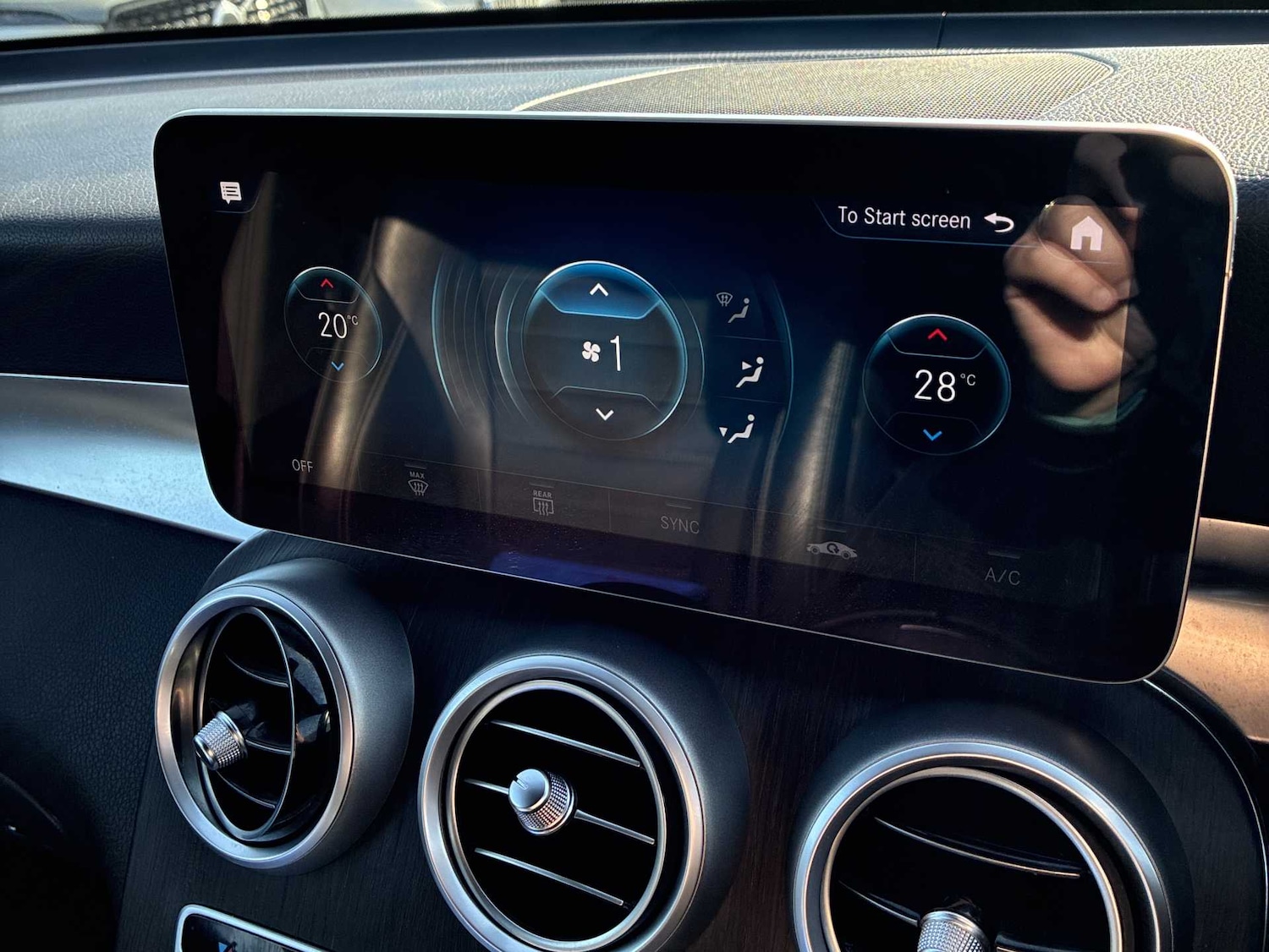 Used Mercedes-Benz GLC 2020 for sale - 78218108: Photo 12