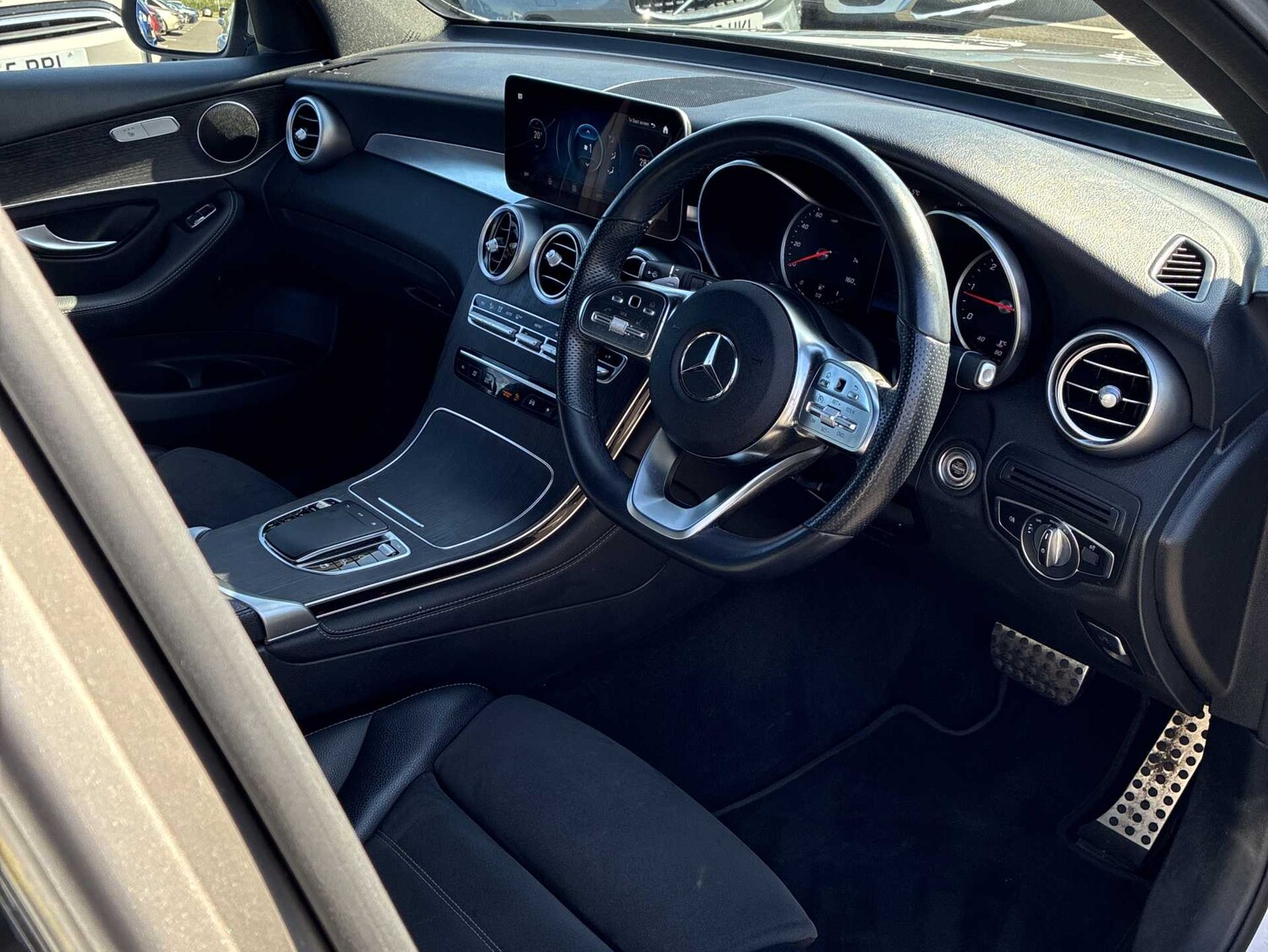 Used Mercedes-Benz GLC 2020 for sale - 78218108: Photo 15