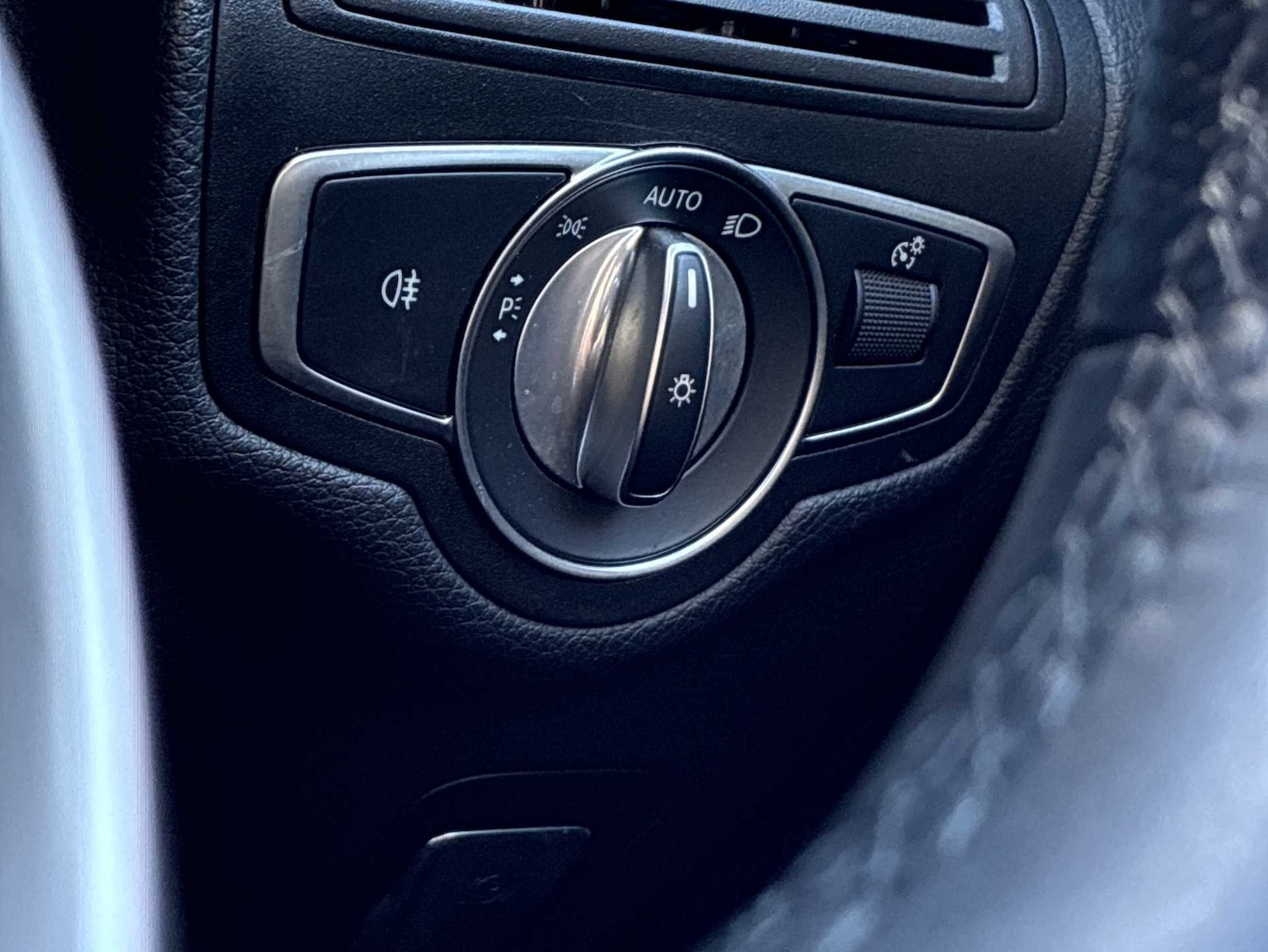 Used Mercedes-Benz GLC 2020 for sale - 78218108: Photo 39