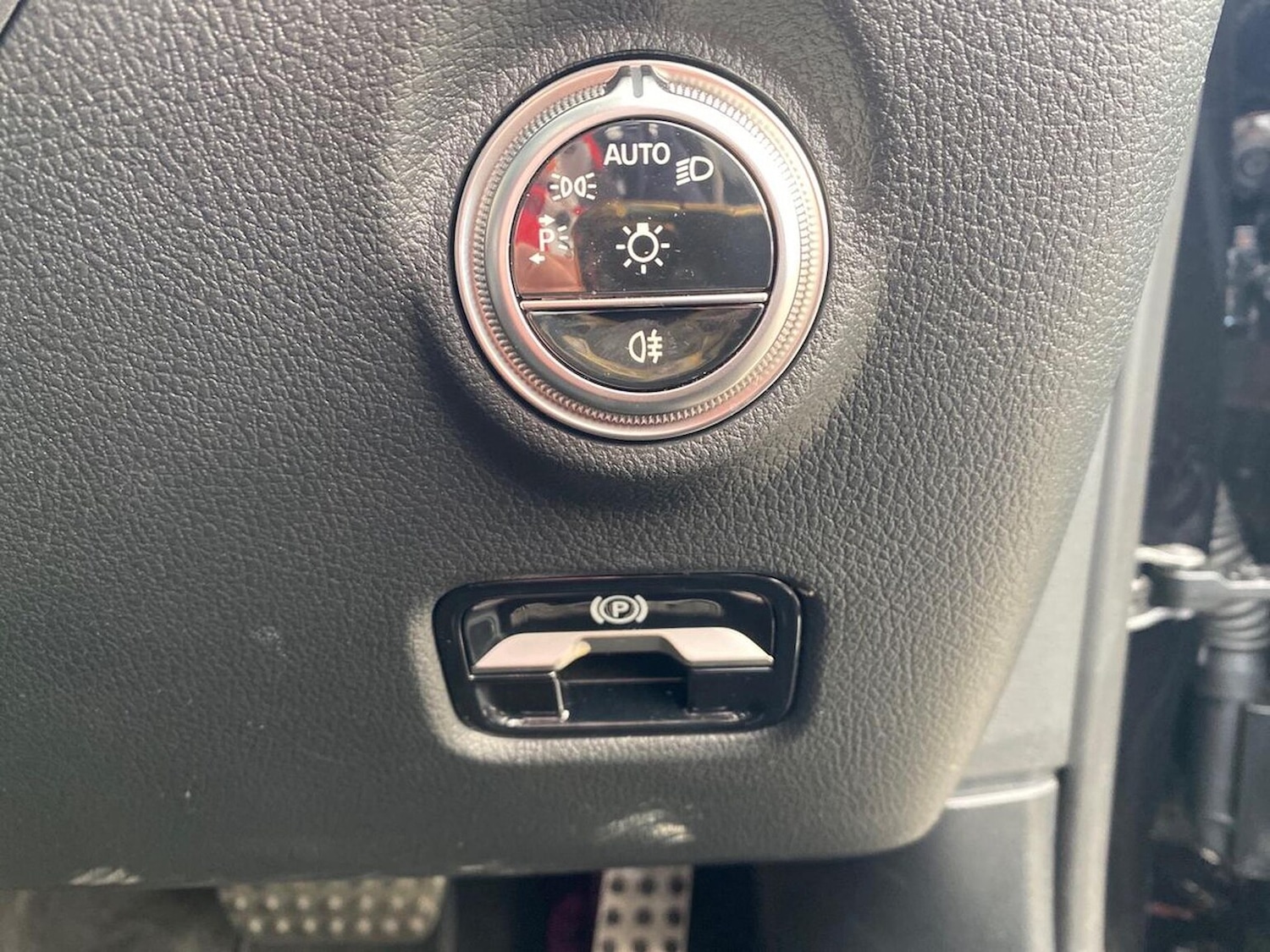 Used Mercedes-Benz C Class 2025 for sale - 77056973: Photo 24