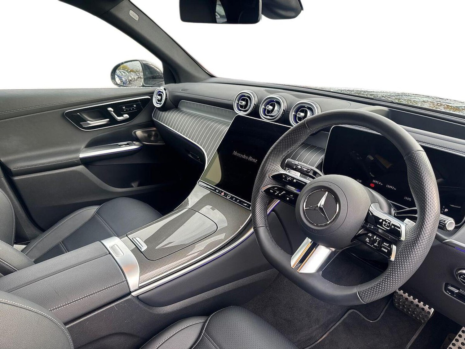 Used Mercedes-Benz GLC 2025 for sale - 76536608: Photo 15