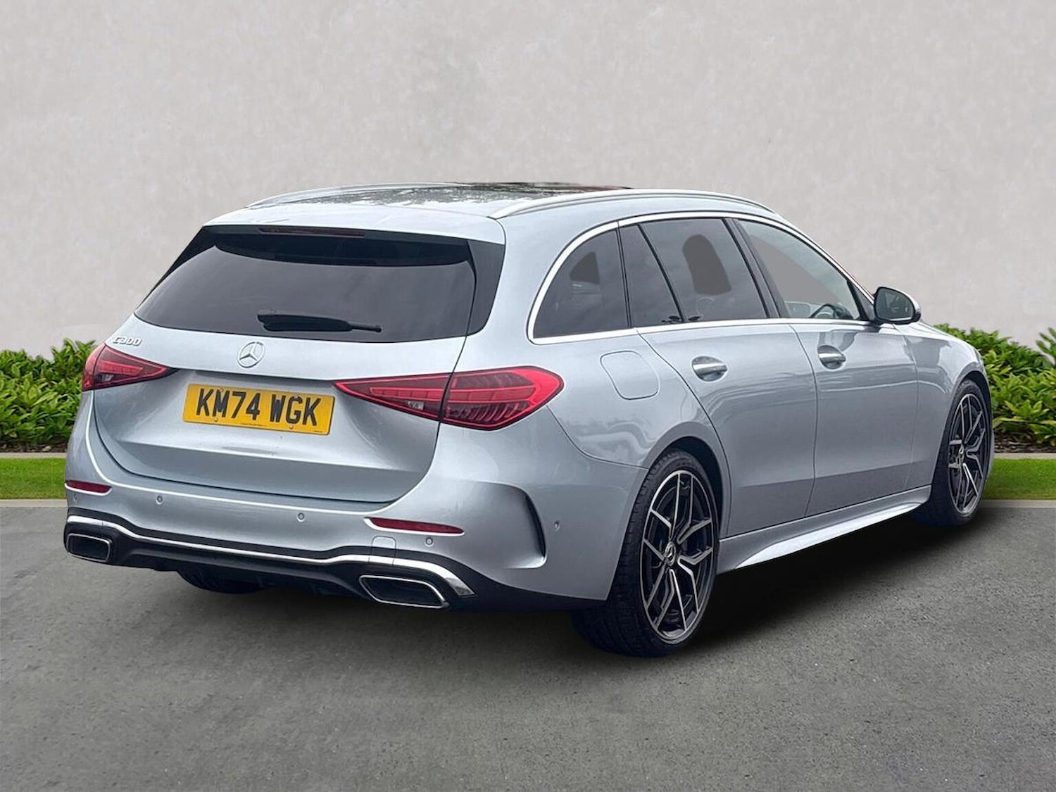 Used Mercedes-Benz C-Class 2024 for sale - 76101410: Photo 2