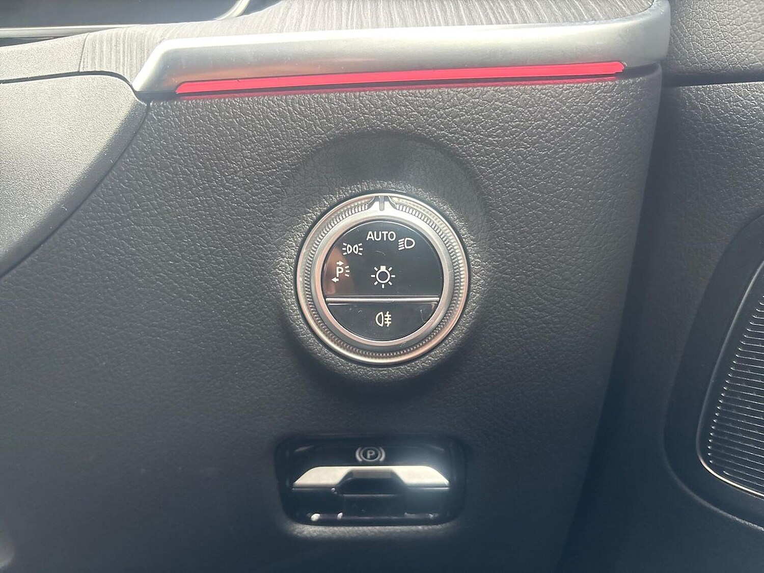 Used Mercedes-Benz C-Class 2024 for sale - 76101410: Photo 22
