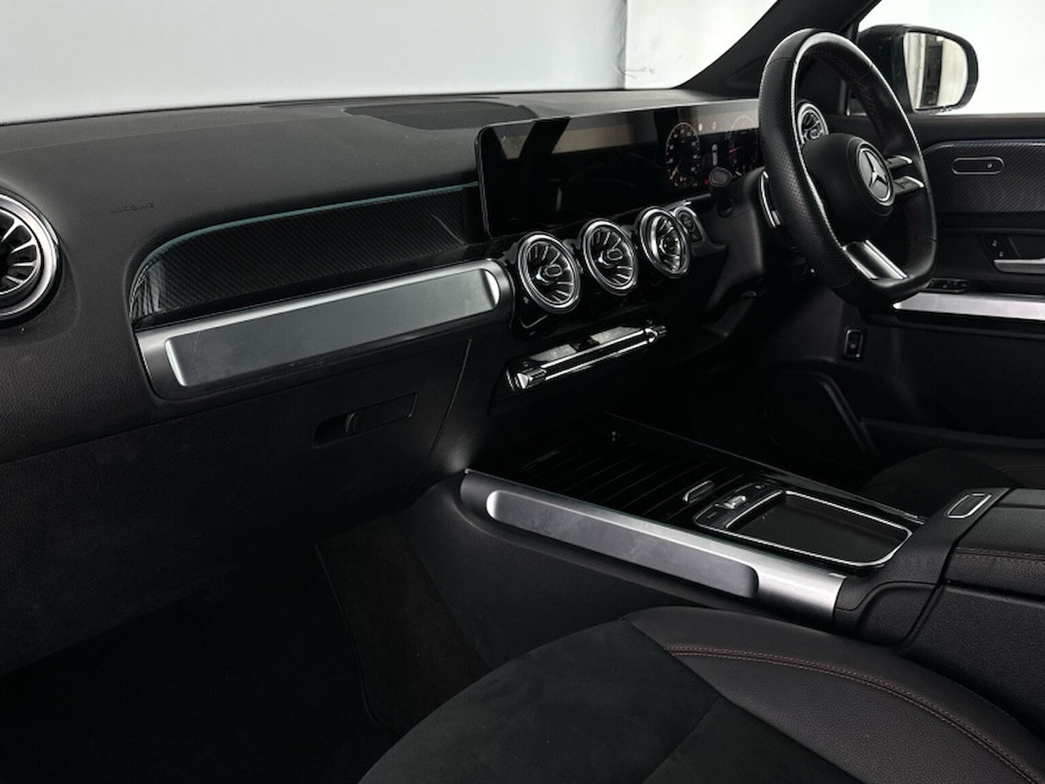 Used Mercedes-Benz GLB 2024 for sale - 76470997: Photo 5