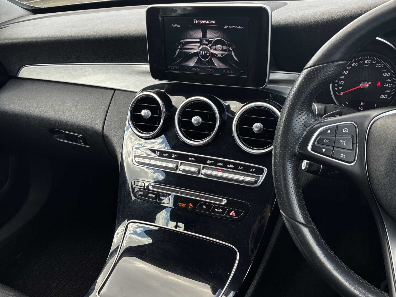 Used Mercedes-Benz C Class 2018 for sale - 78193315: Photo 13