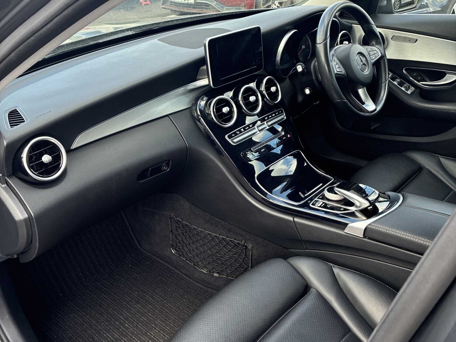 Used Mercedes-Benz C Class 2018 for sale - 78193315: Photo 7