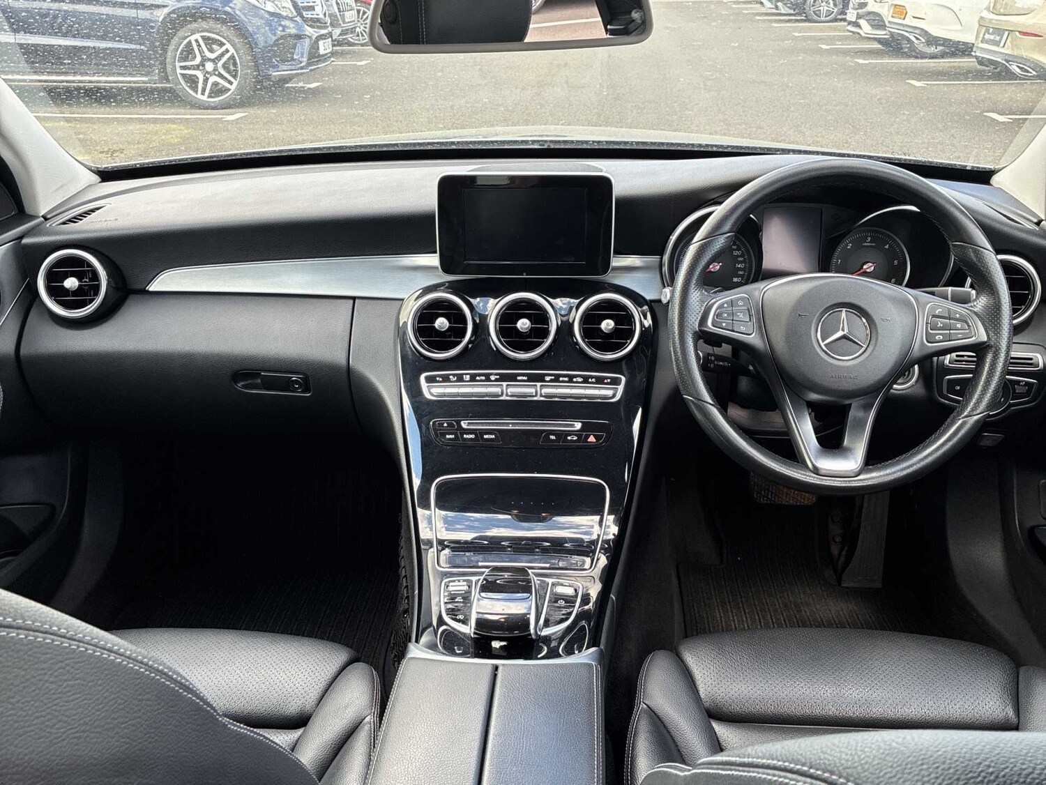 Used Mercedes-Benz C Class 2018 for sale - 78193315: Photo 8