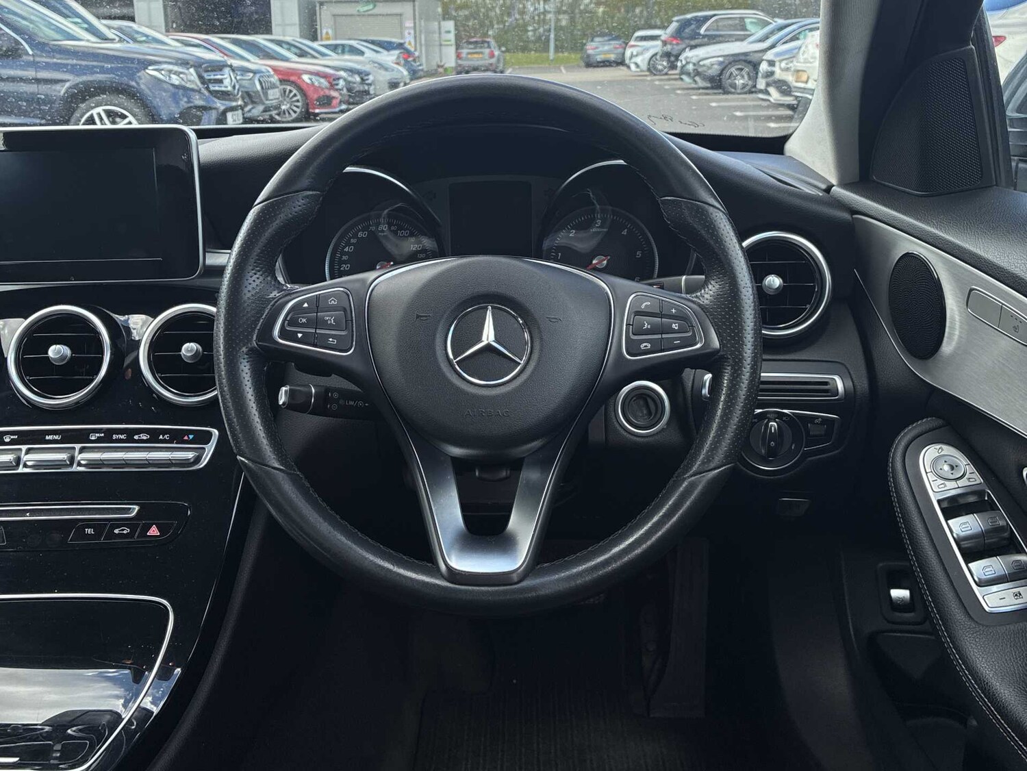 Used Mercedes-Benz C Class 2018 for sale - 78193315: Photo 9