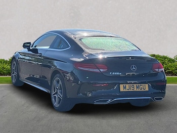 Used Mercedes-Benz C-Class 2019 for sale - 76127277: Photo 2