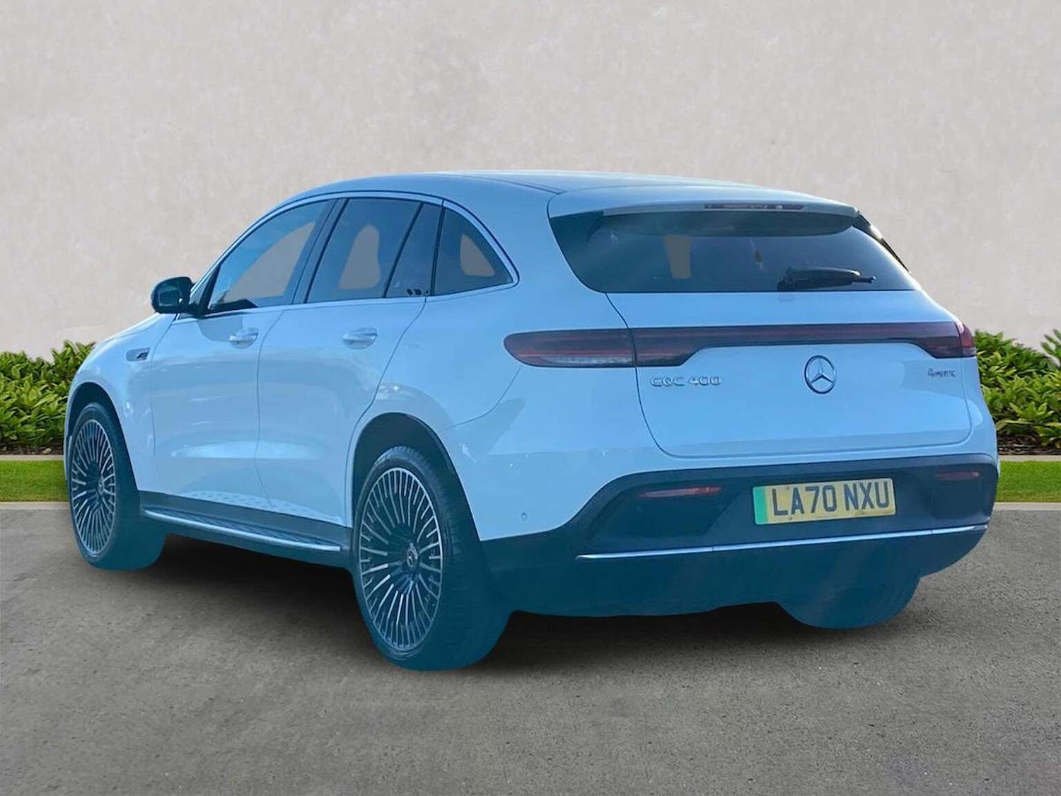 Used Mercedes-Benz EQC 2021 for sale - 77578763: Photo 2