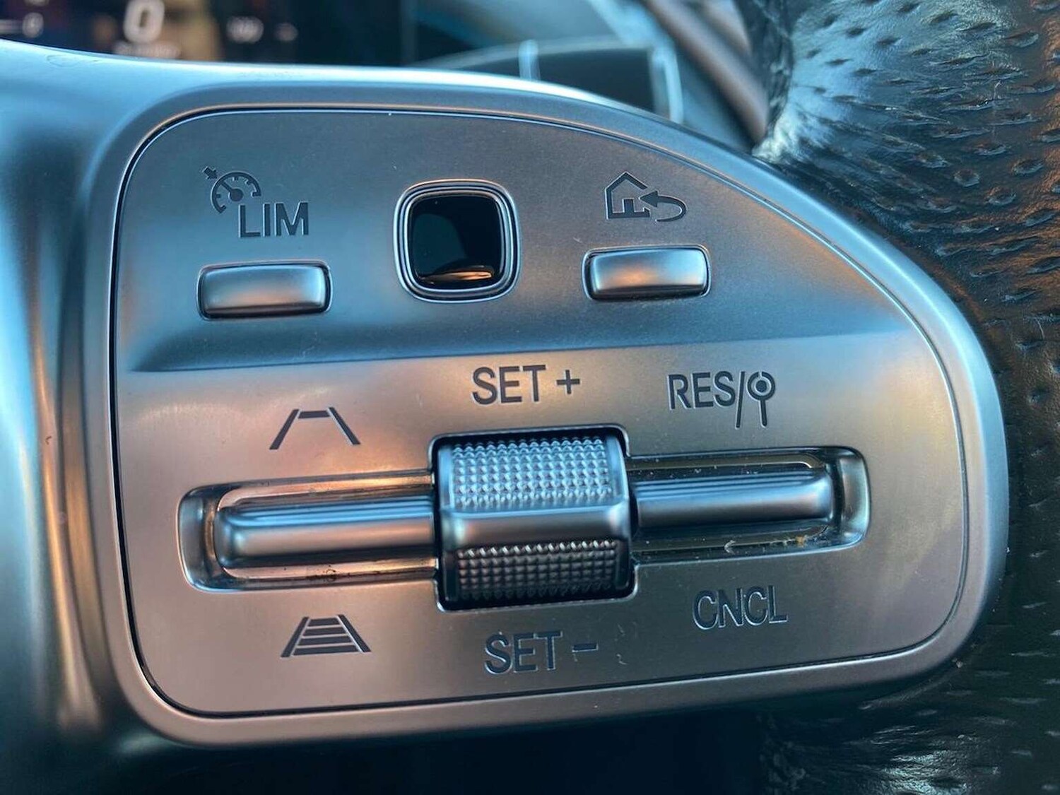 Used Mercedes-Benz EQC 2021 for sale - 77578763: Photo 27