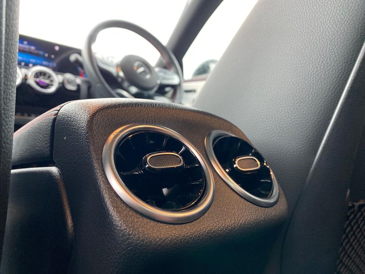 Used Mercedes-Benz CLA 2023 for sale - 76770025: Photo 39