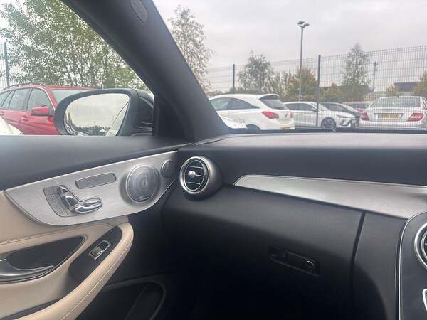 Used Mercedes-Benz C Class 2017 for sale - 76292968: Photo 31