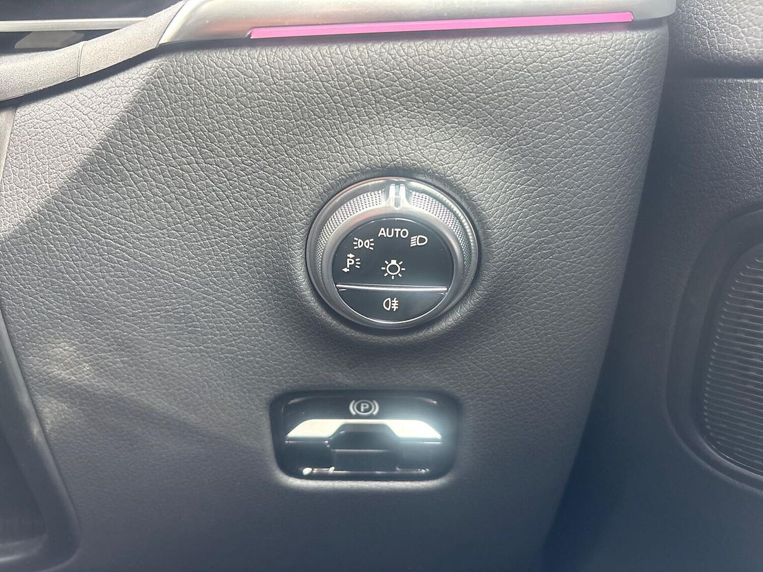 Used Mercedes-Benz GLC 2024 for sale - 76149493: Photo 22