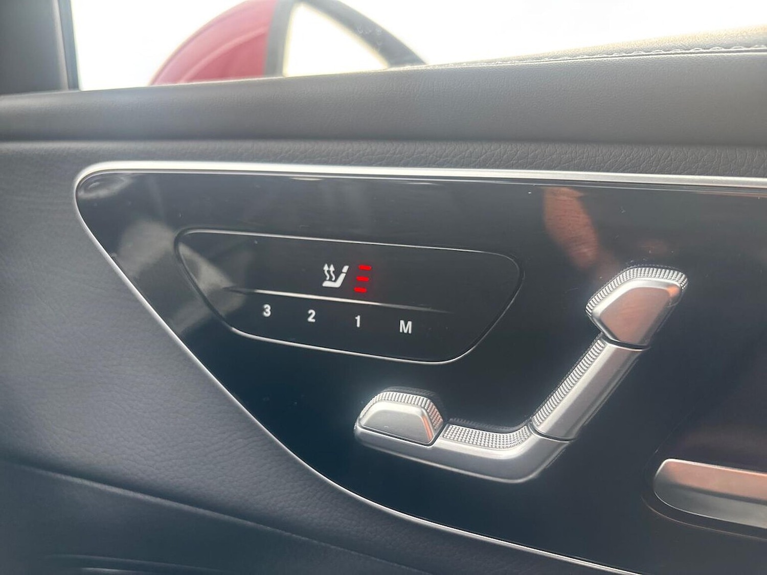 Used Mercedes-Benz GLC 2024 for sale - 76149493: Photo 30