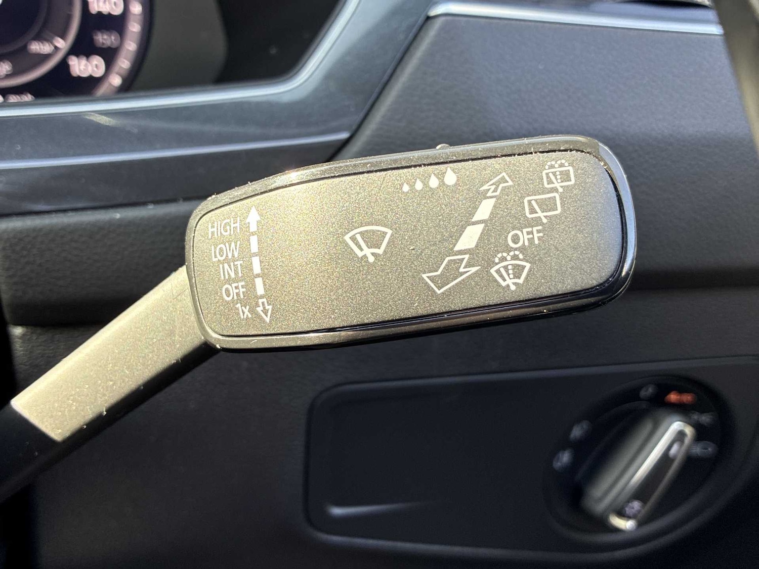 Used Volkswagen Tiguan 2018 for sale - 78195979: Photo 28