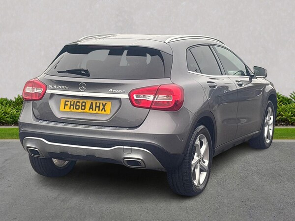 Used Mercedes-Benz GLA 2019 for sale - 76287300: Photo 2