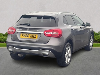 Used Mercedes-Benz GLA 2019 for sale - 76287300: Photo 2